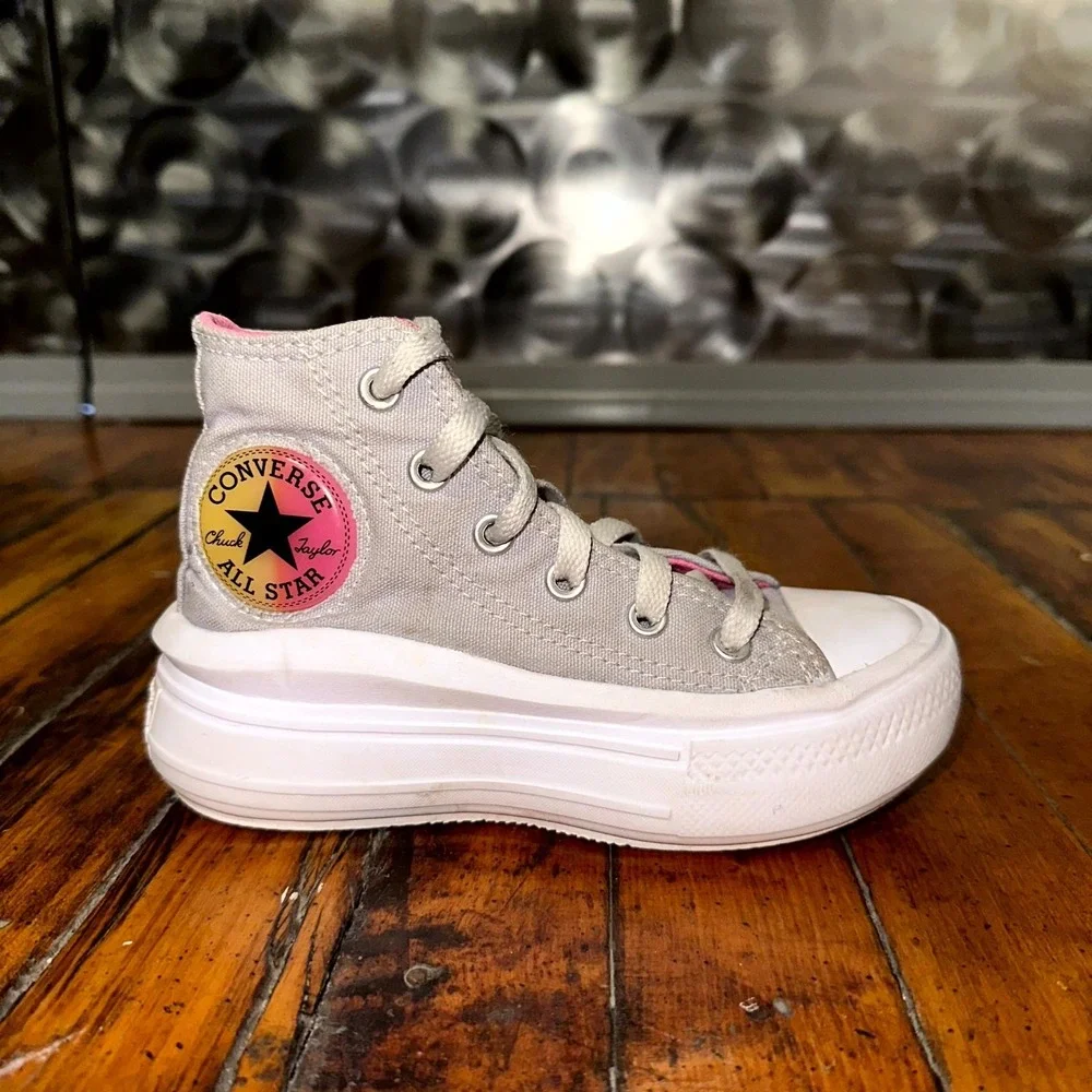Converse Chuck Taylor All Star Move Platform Sneakers Youth Size 11 Light Gray